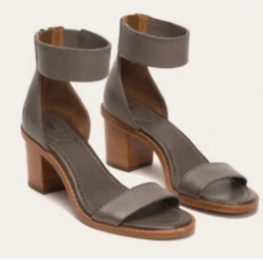 Frye brielle Elegant Gray Leather Women's Sandals size 10 comfortable